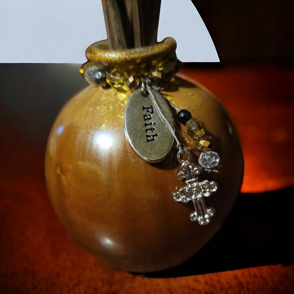 Vtg Bailey Street Home 2499-BEL-4907760 Faith Reed Diffuser Vase - Picture 4 of 4